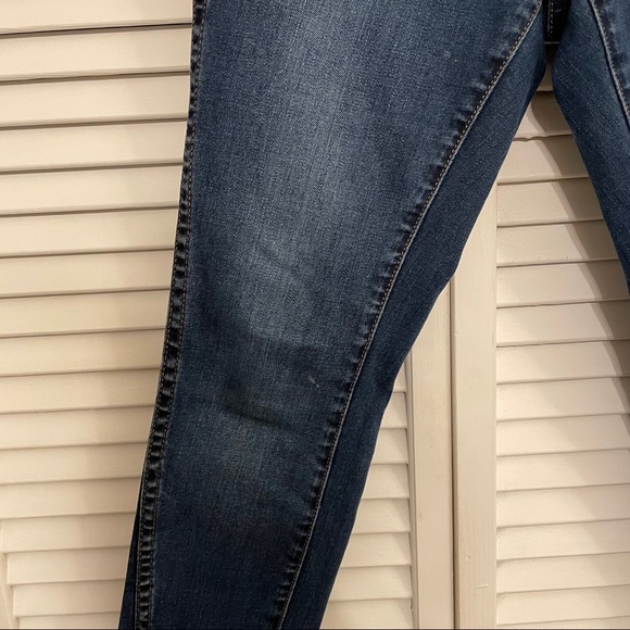 Pilcro and the Letterpress - Mid rise Skinny - Picture 9 of 16